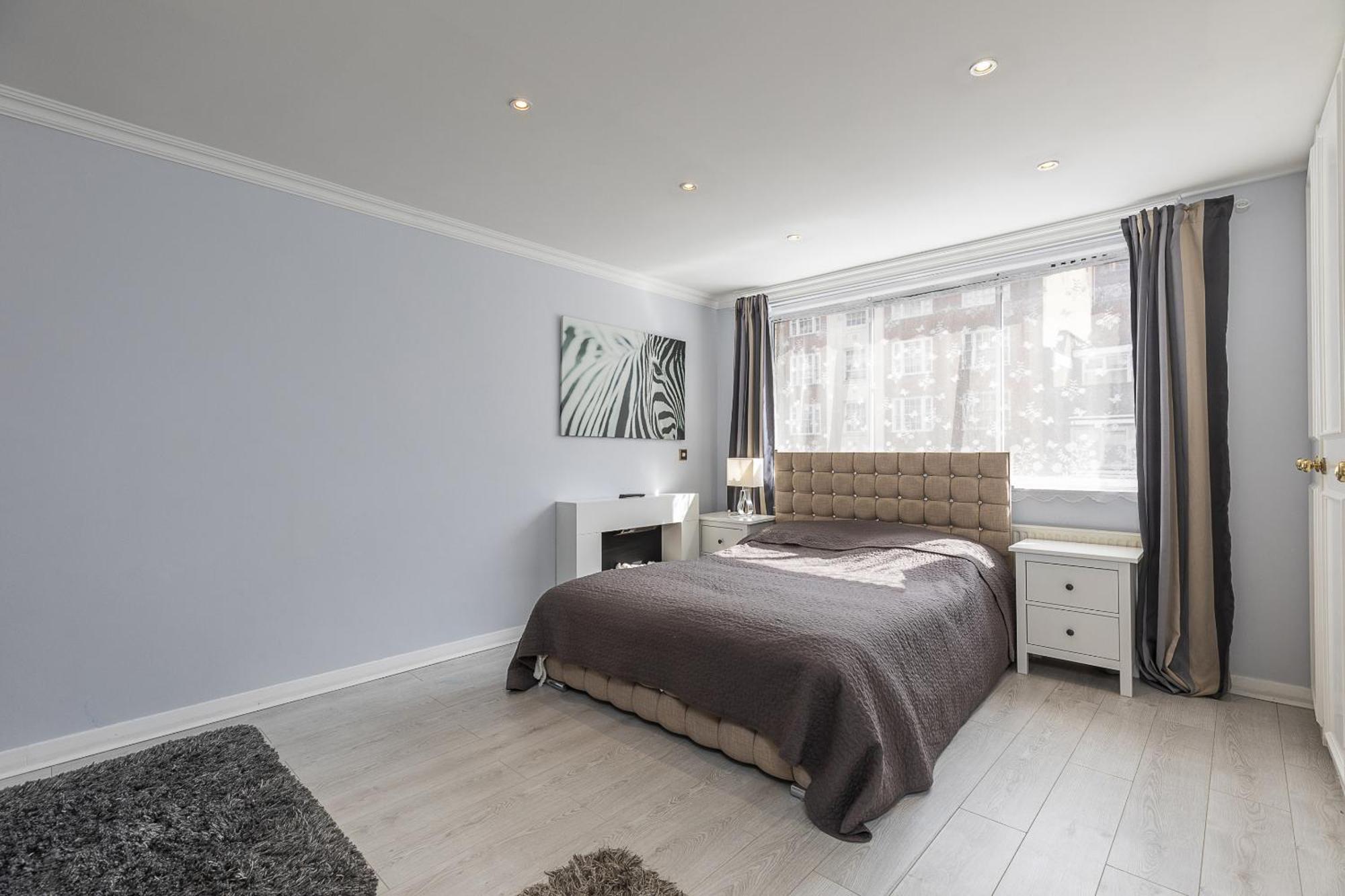 Gorgeous 4 Bedrooms Near Hyde Park And Oxford St * Londra