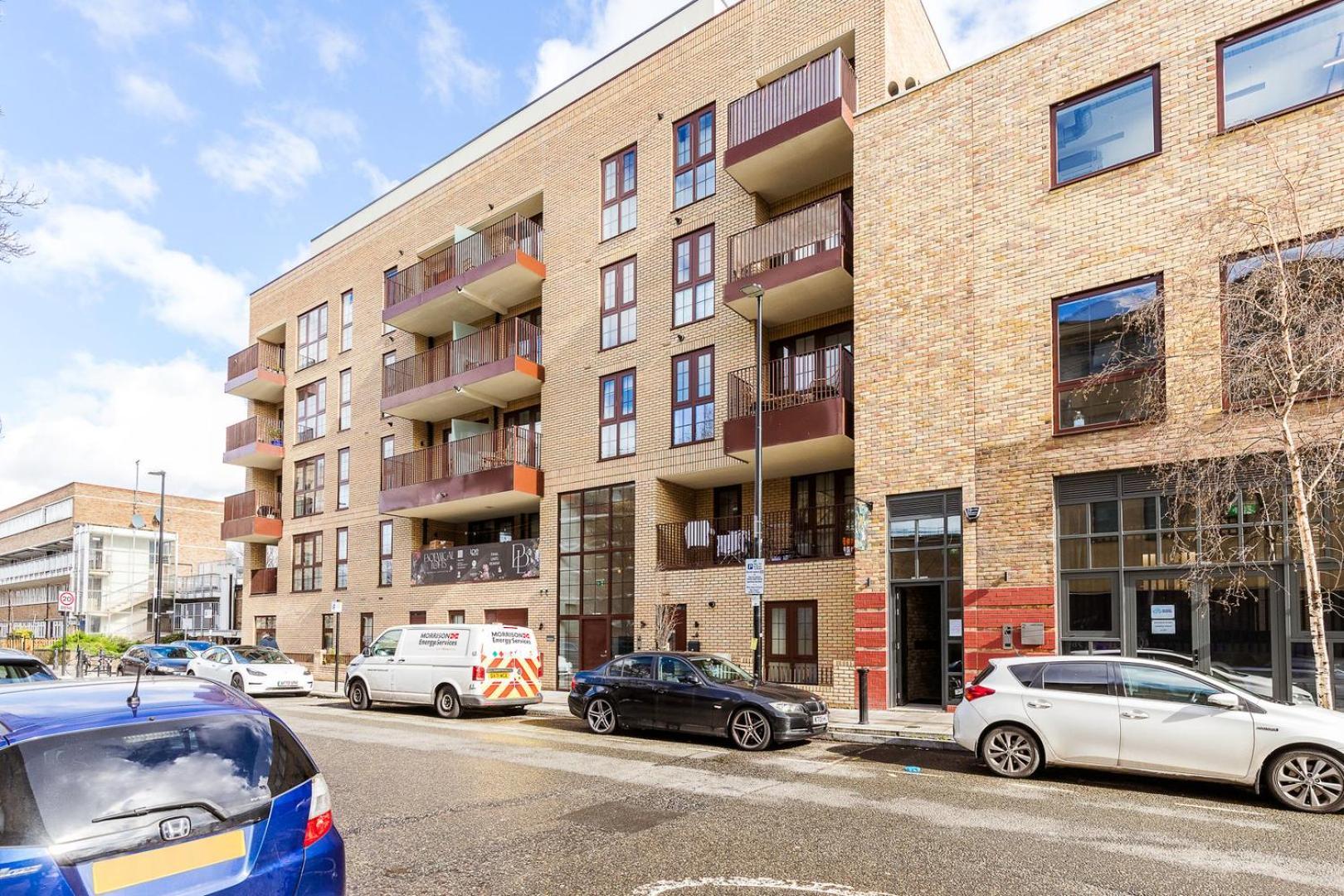 View Spacious 2 Bedroom Penthouse *