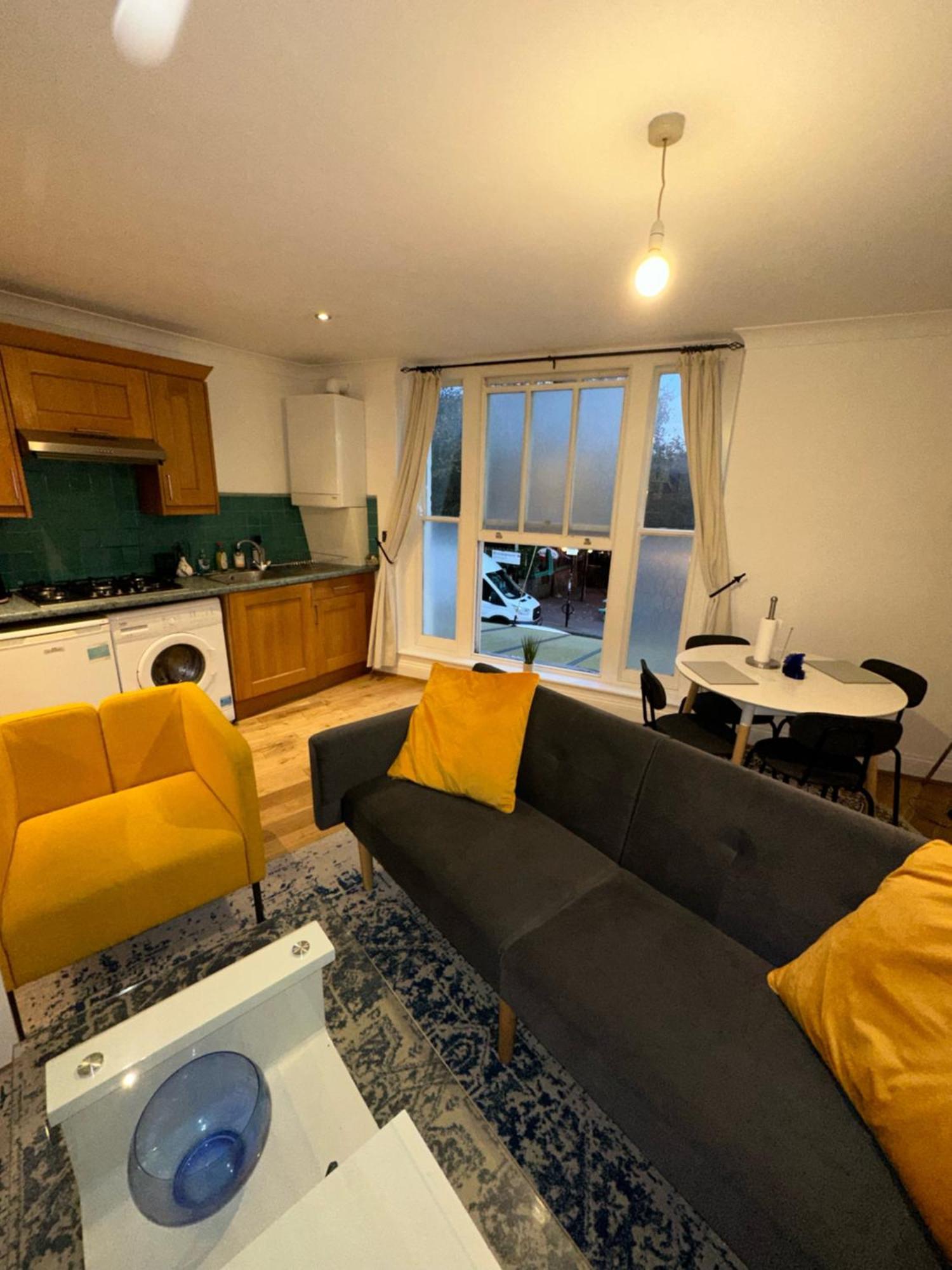 Appartement 1 Bedroom Near Clapham North And Clapham High Street Station
