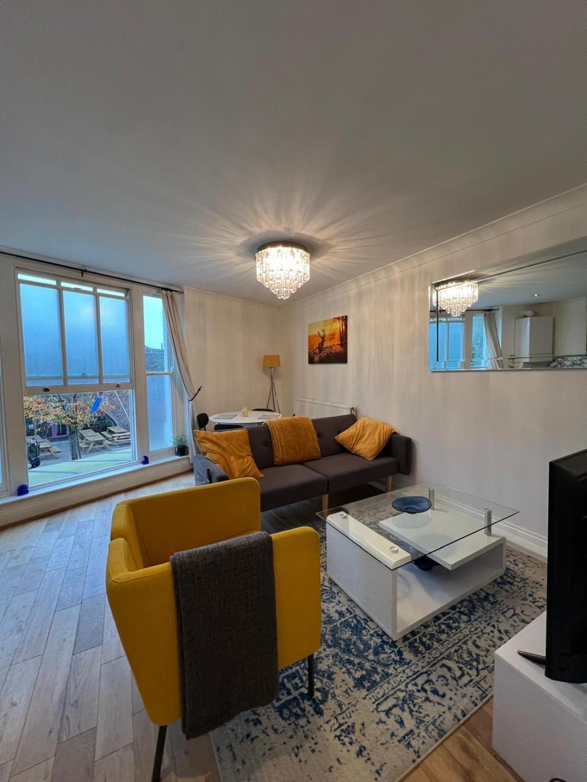 Appartement 1 Bedroom Near Clapham North And Clapham High Street Station *