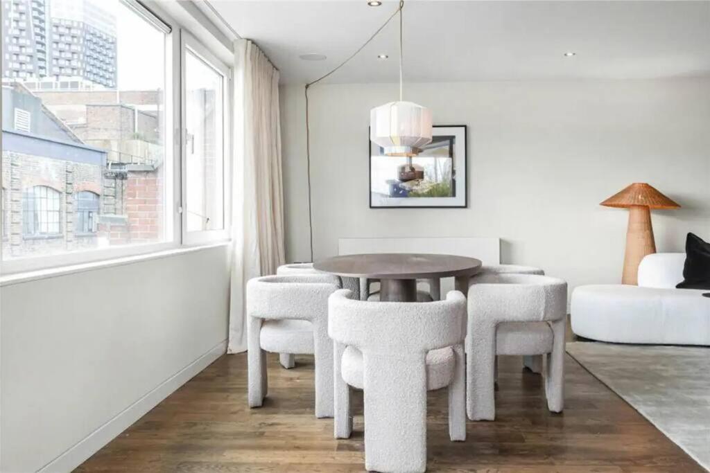 Stunning Shoreditch Penthouse Apartment London