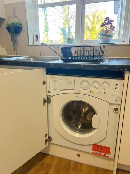 Cosy & Modern Flat In Islington- 15 Minute Walk From Emirates Stadium Appartement Londen
