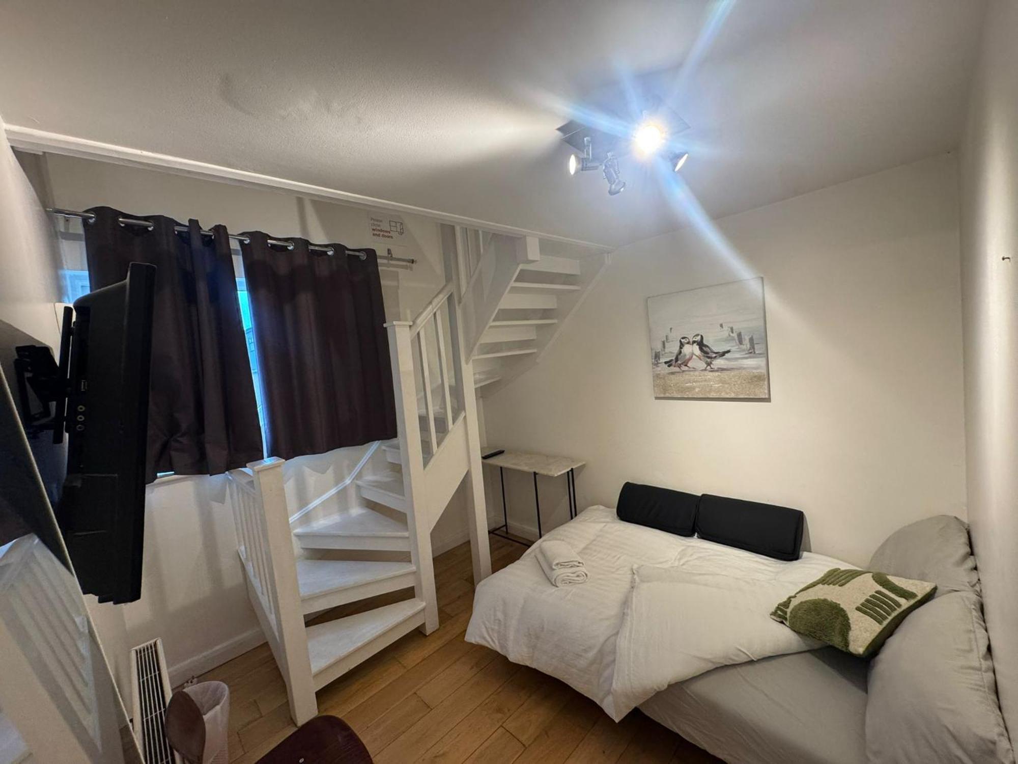 Gasthof Cozy Rooms Near Central London