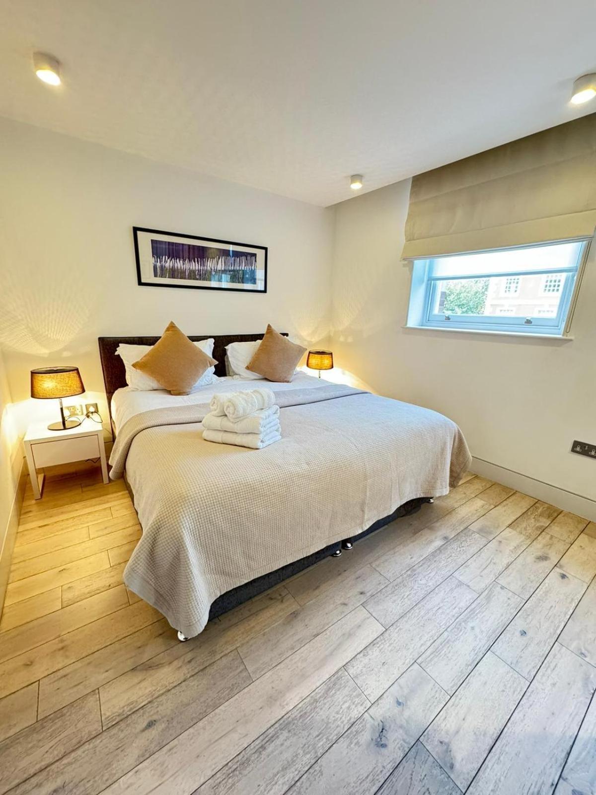 Clarges- Hsk Luxury Leilighet London