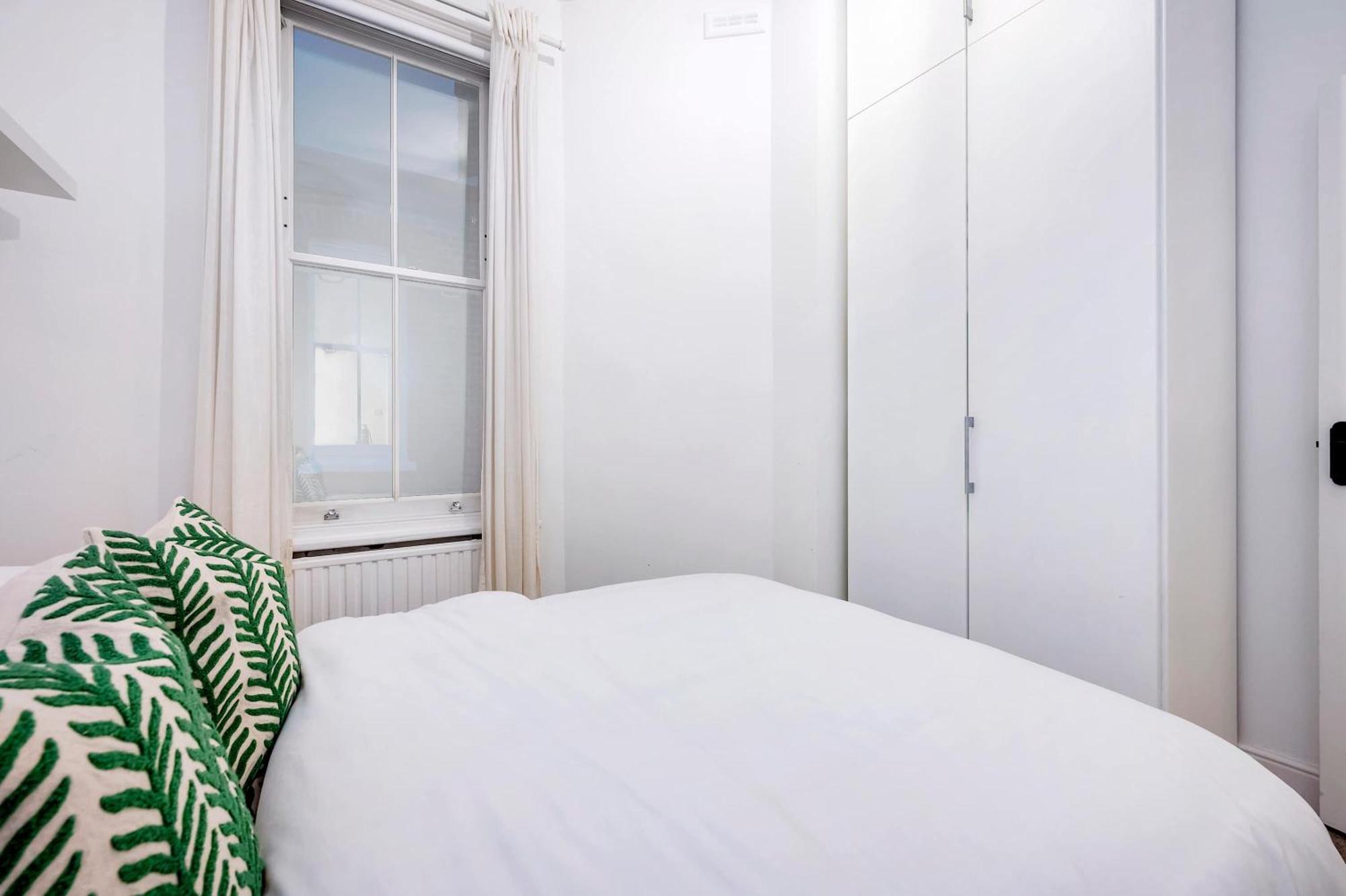 Maida Vale Mansions 2 Bed -by Out Of Office Lifestyle Apartment London