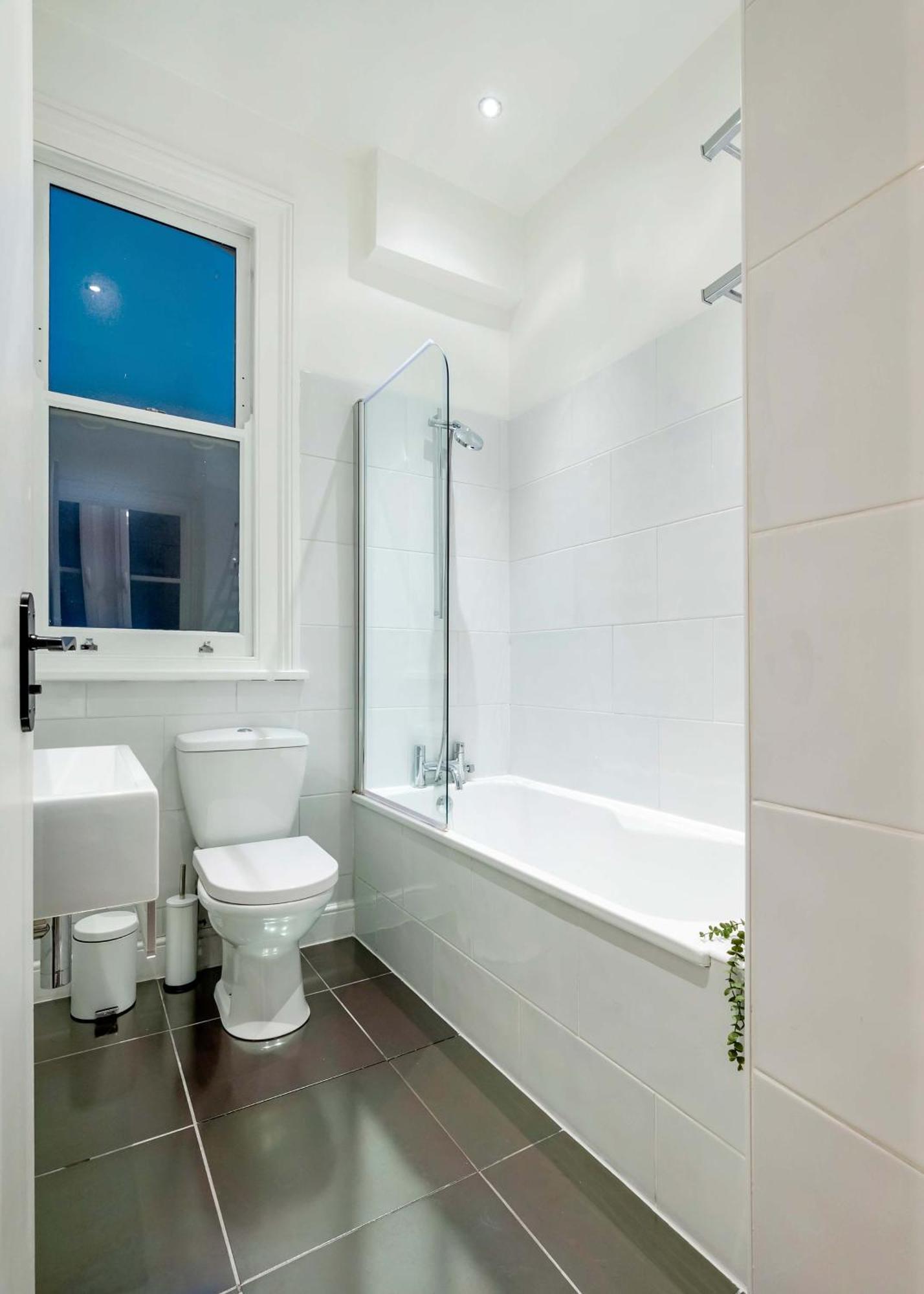 Maida Vale Mansions 2 Bed -by Out Of Office Lifestyle * London
