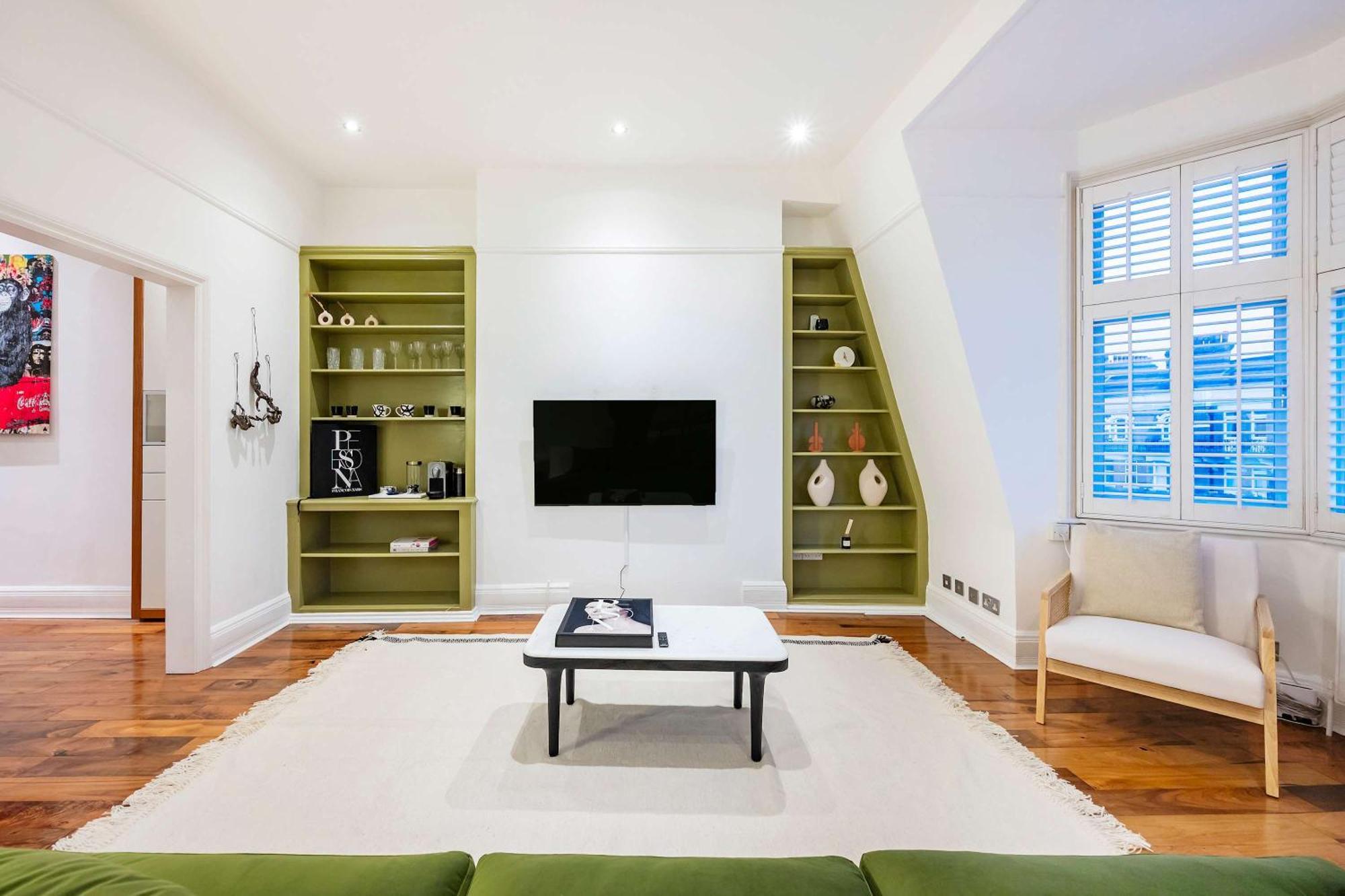 Maida Vale Mansions 2 Bed -by Out Of Office Lifestyle *