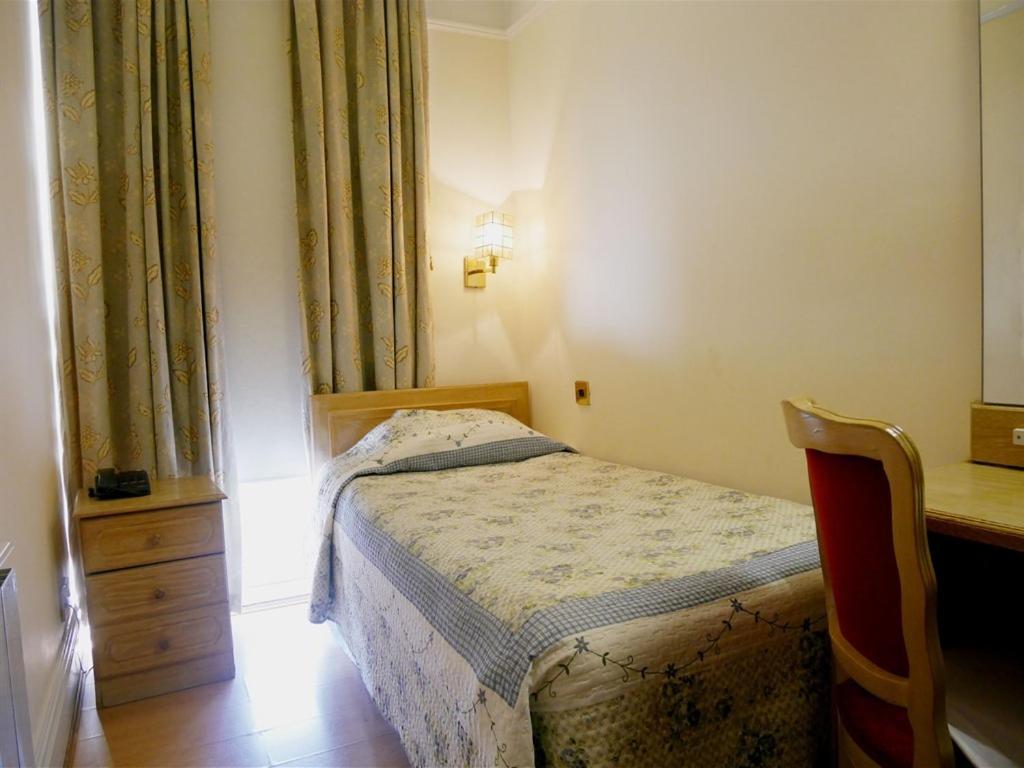 Hotel The Gresham 3*