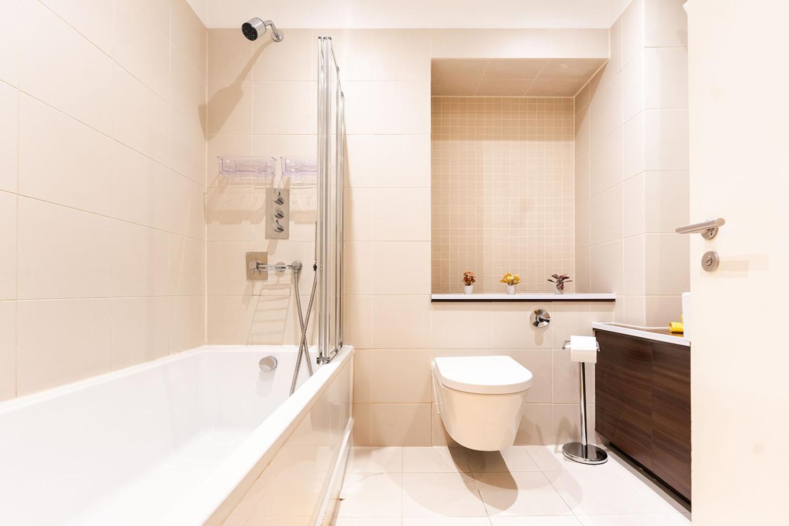 Bright & Modern One Bedroom Flat In Farringdon Lägenhet London