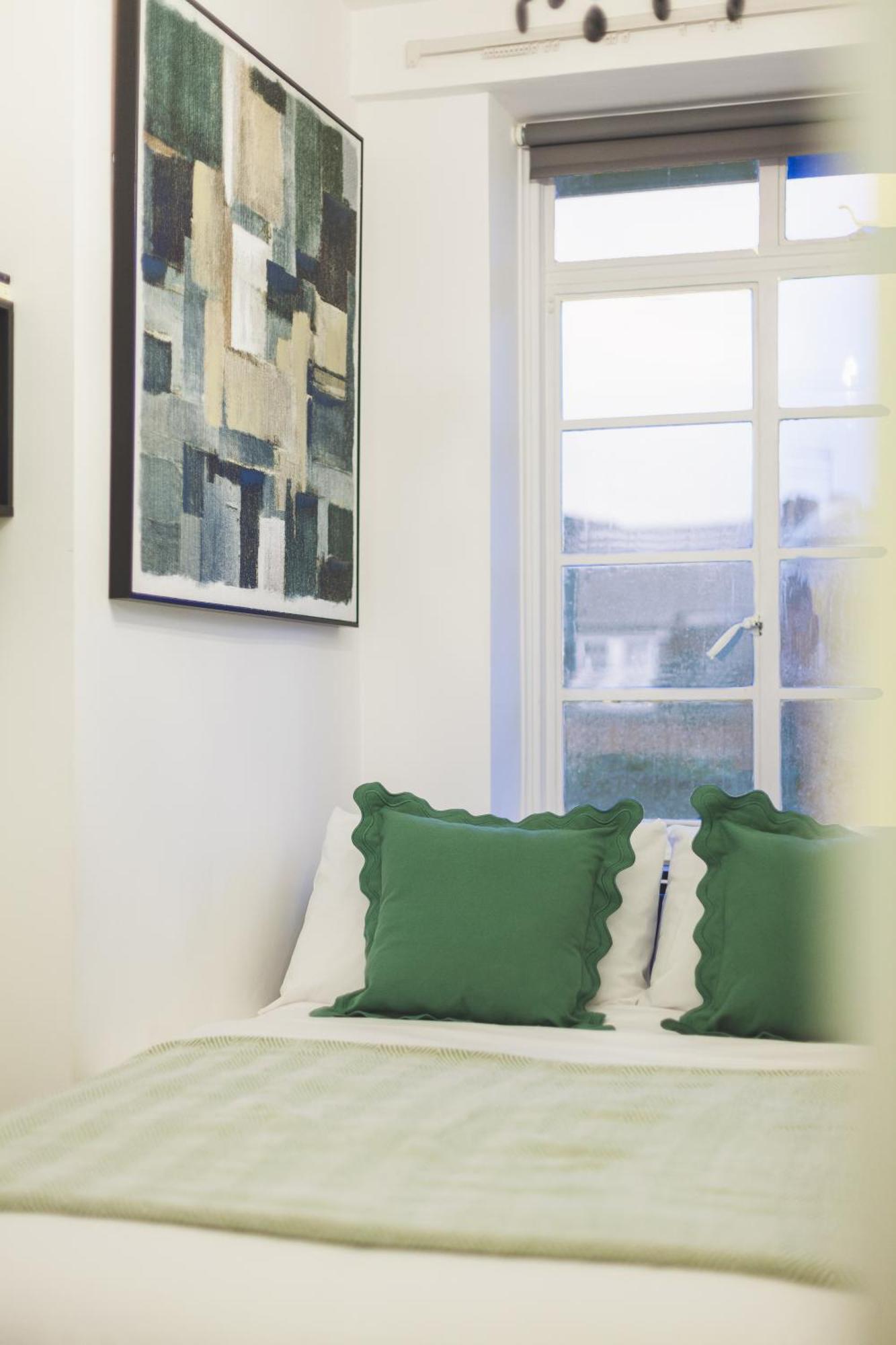 Arte - 3-bed Flat With 3 Bathrooms - Heart Of Finchley Road - 2 Min Walk To Underground Station London