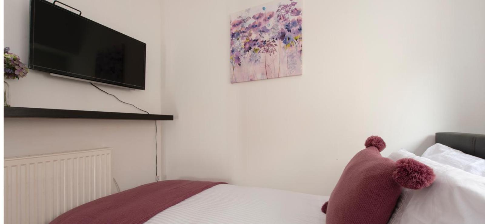 Spacious 6 Bed House 10 Beds In Blackheath Apartment London