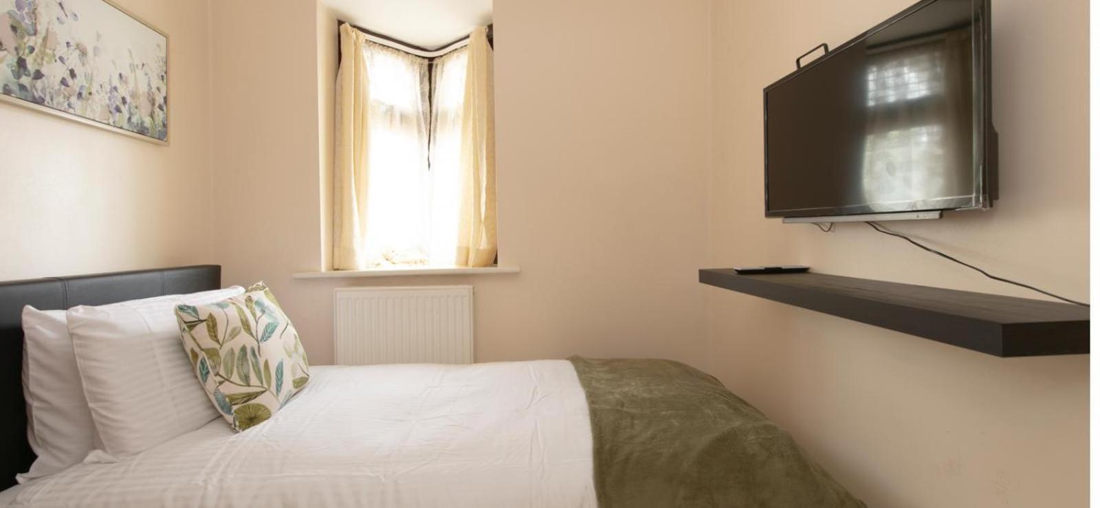 Spacious 6 Bed House 10 Beds In Blackheath *