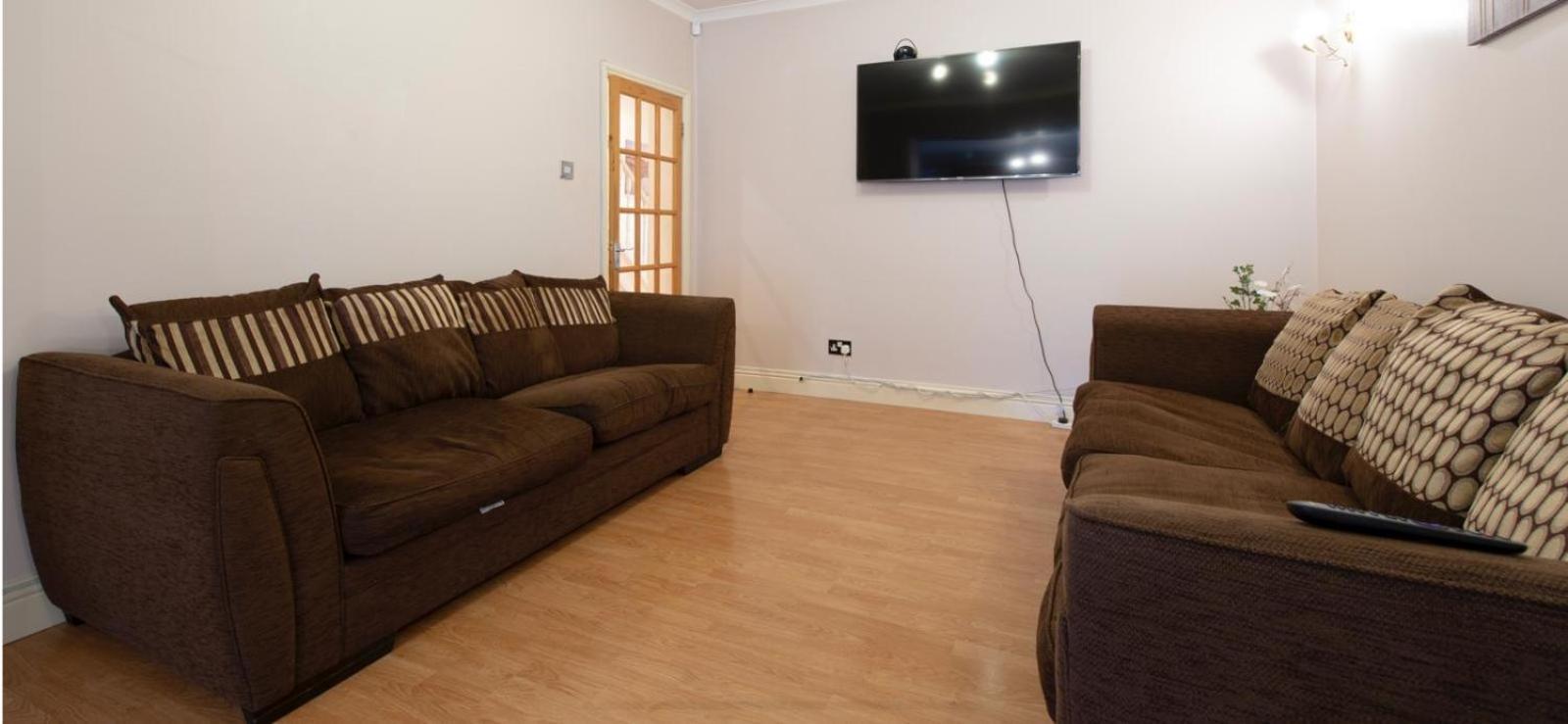 Spacious 6 Bed House 10 Beds In Blackheath Apartment *