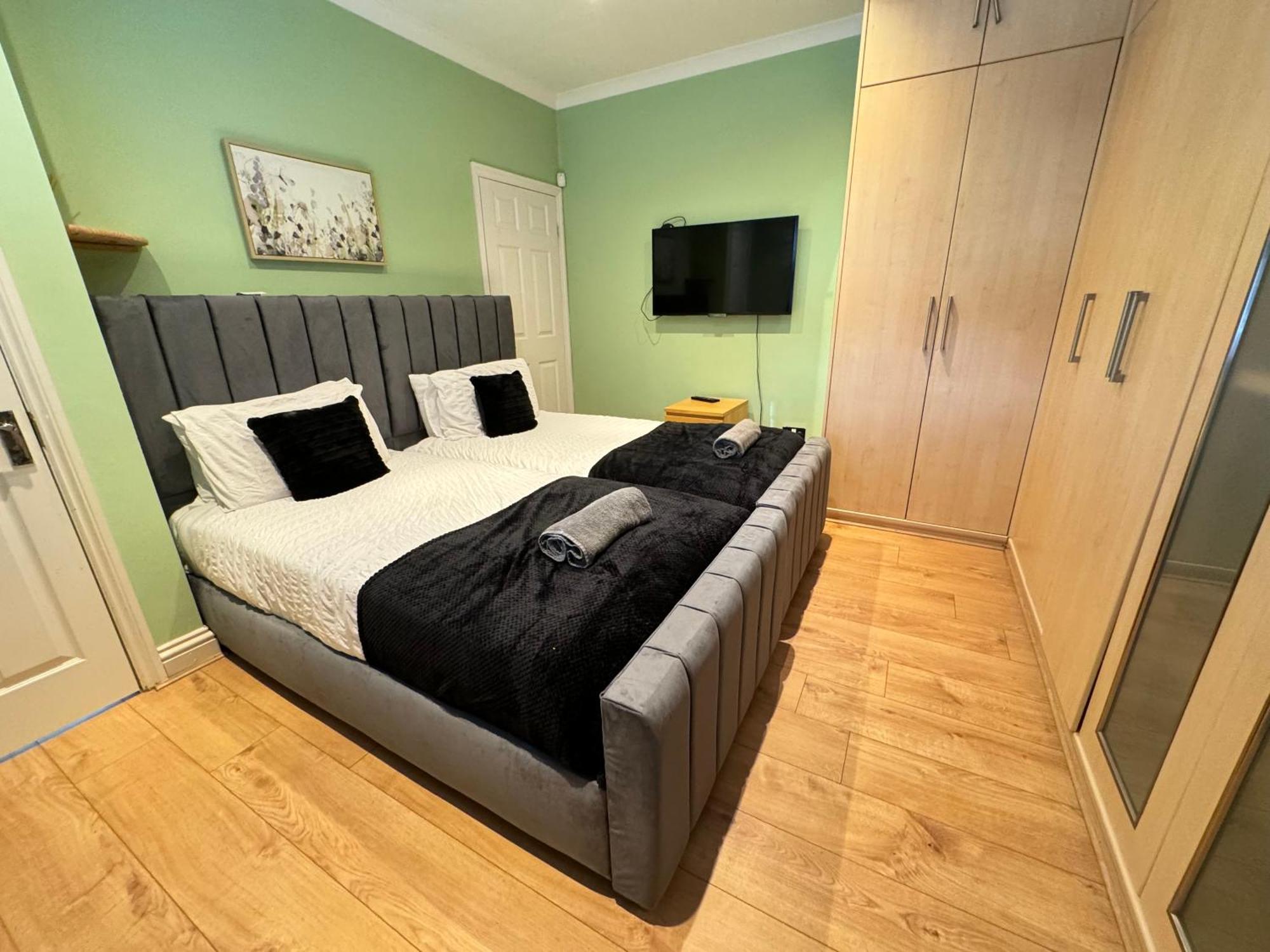 Apartment Spacious 6 Bed House 10 Beds In Blackheath *