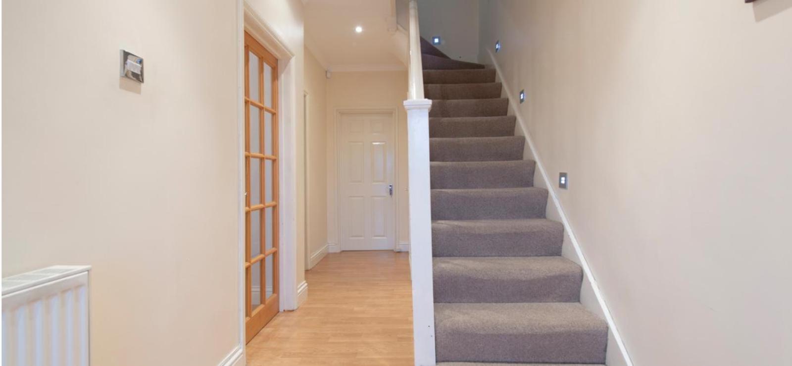 Spacious 6 Bed House 10 Beds In Blackheath