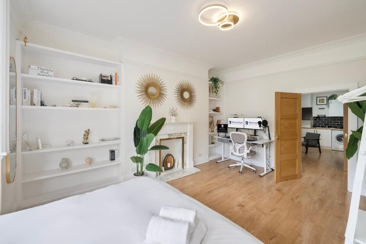Modern Elegance In Paddington London