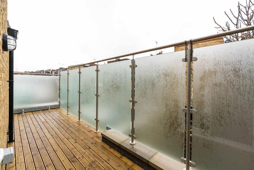 Cosy Duplex In Battersea * Londen