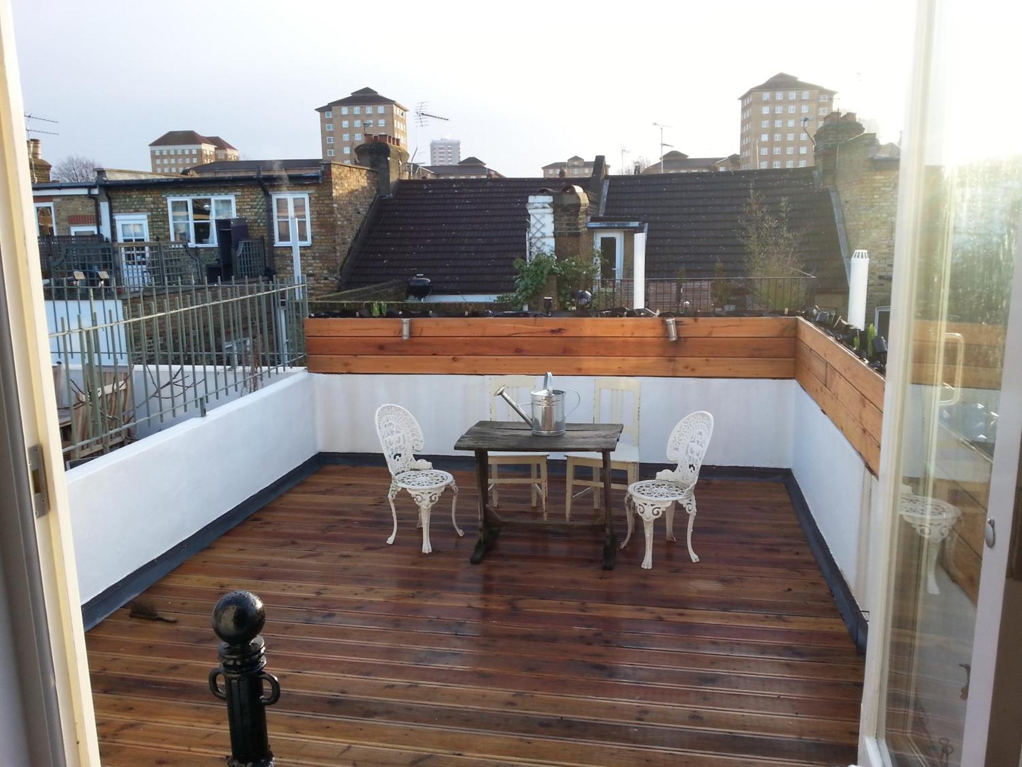 Ensuite Roof Terrace Nr Nine Elms Londres