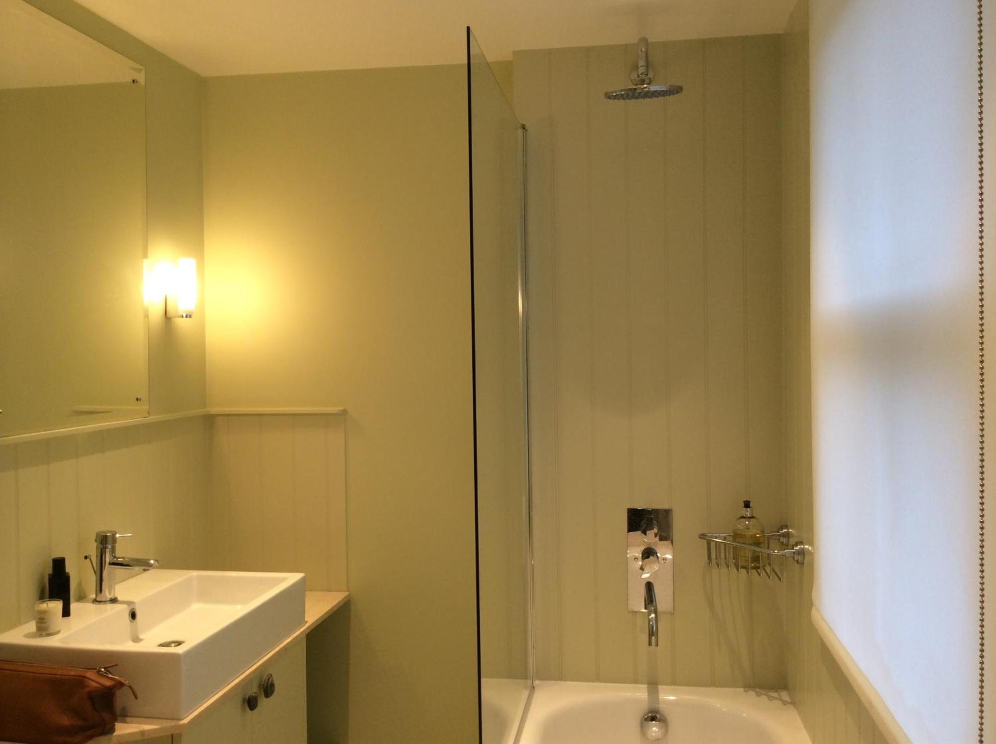 Couette-café Ensuite Roof Terrace Nr Nine Elms *