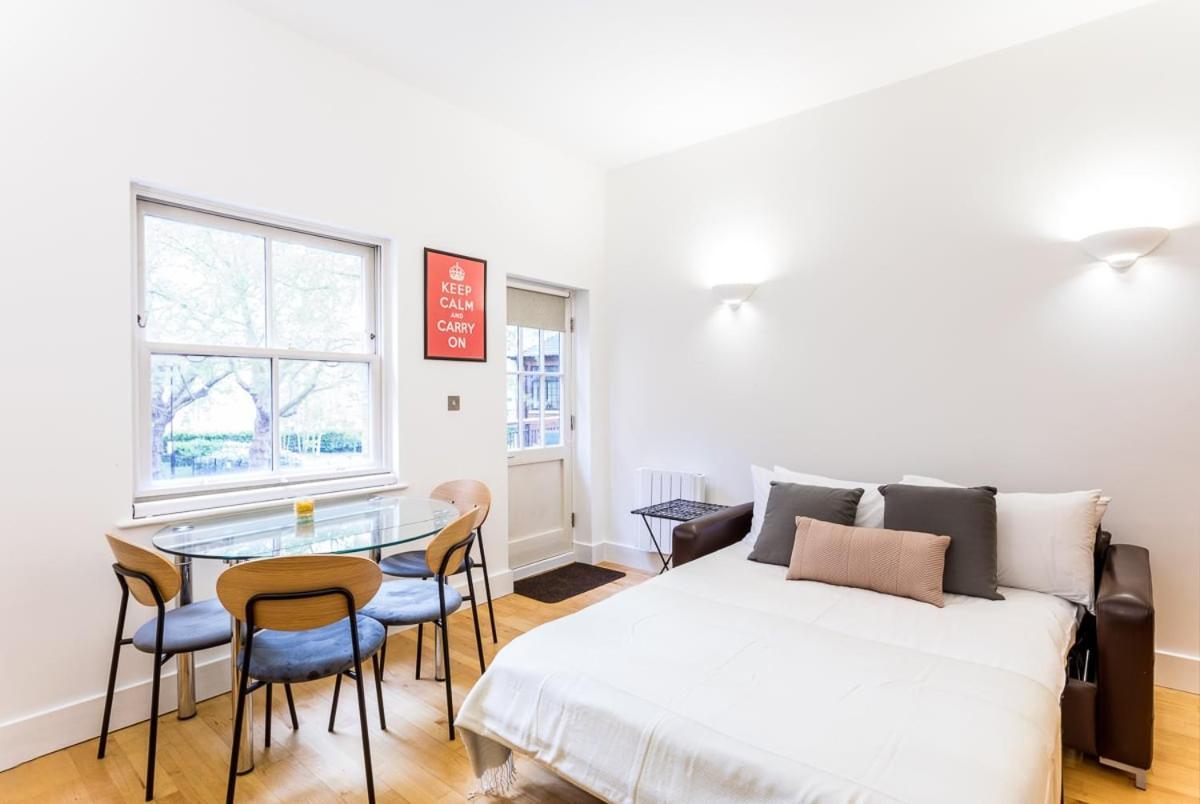Bright & Comfortable Angel London