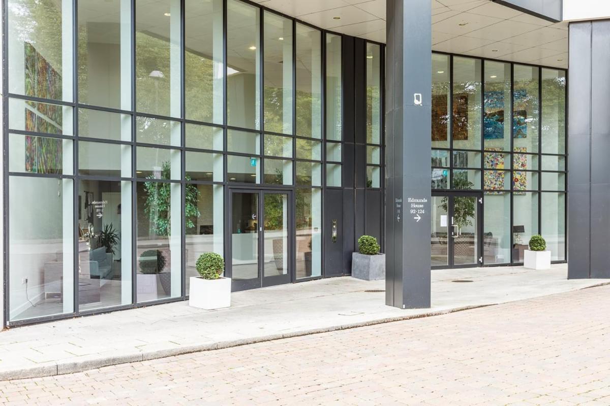 Modern Chiswick Lägenhet *