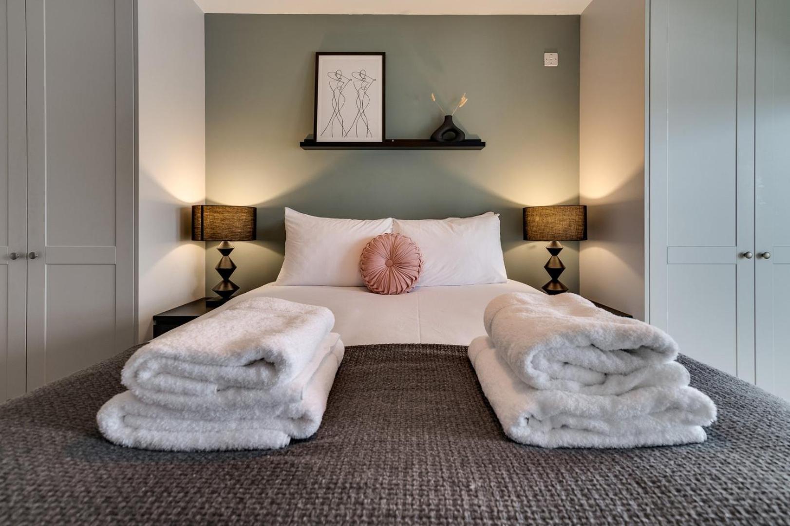 Spacious Modern Camberwell Appartement