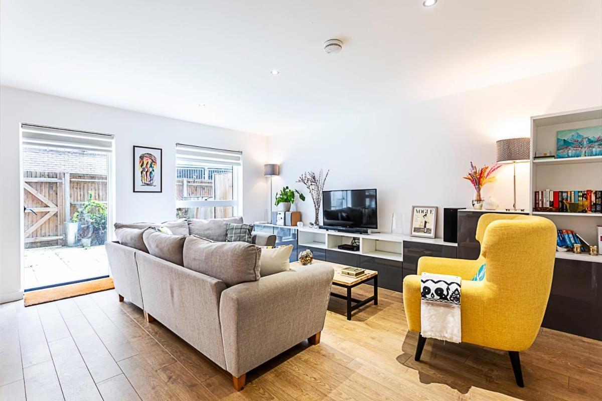 Beautiful Open Plan Garden Flat Londra