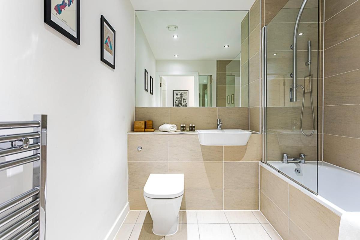 Beautiful Open Plan Garden Flat Leilighet