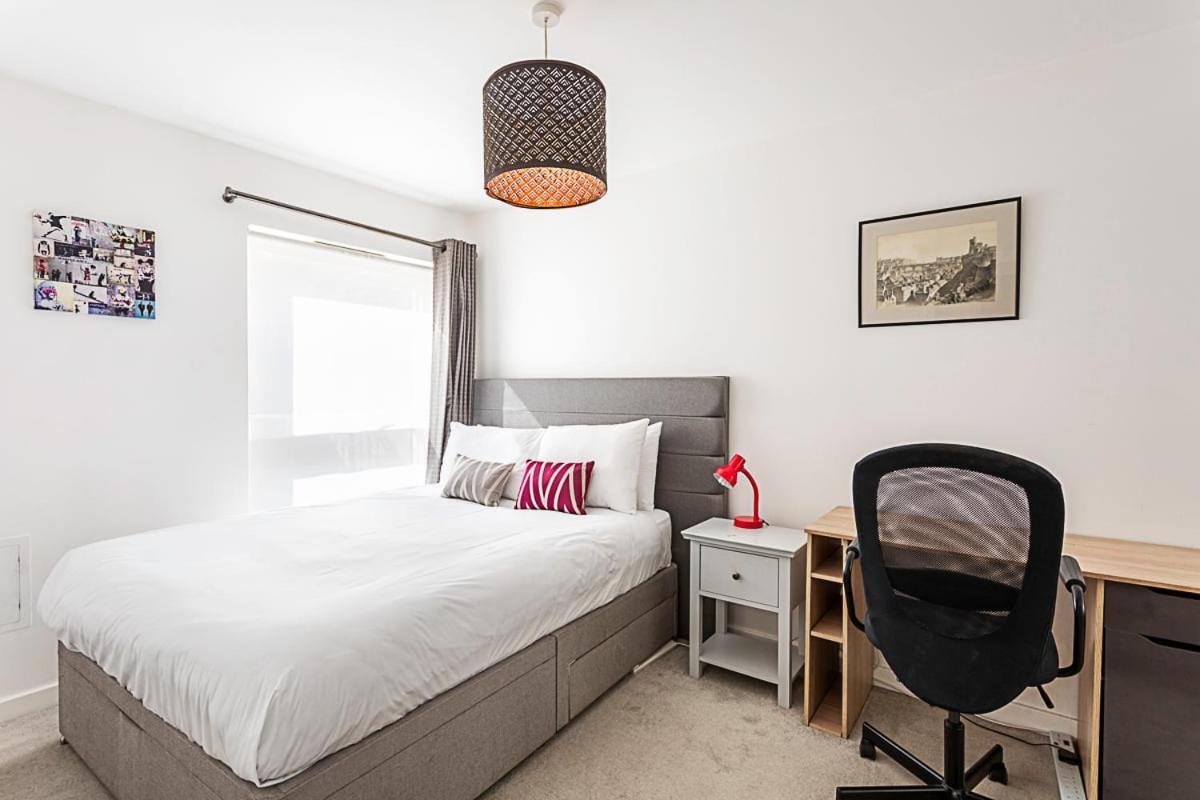 Leilighet Beautiful Open Plan Garden Flat *