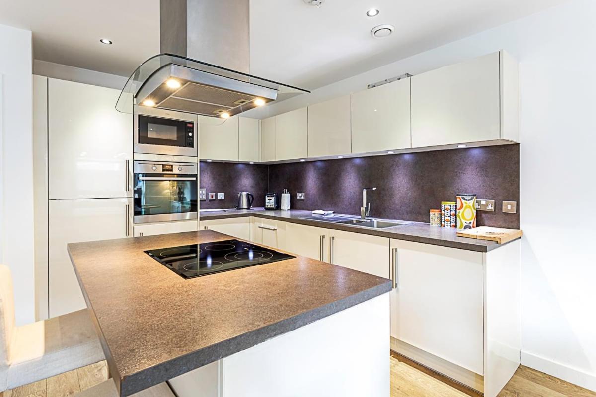 Leilighet Beautiful Open Plan Garden Flat London