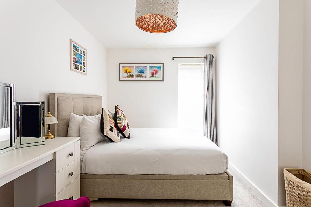 Beautiful Open Plan Garden Flat Londra