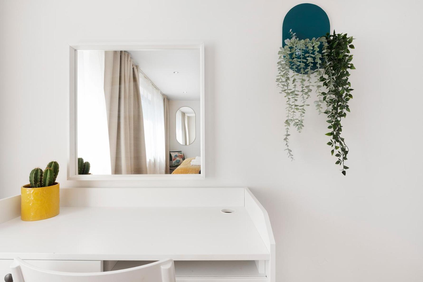 Hermitage Road By Morethanstays London
