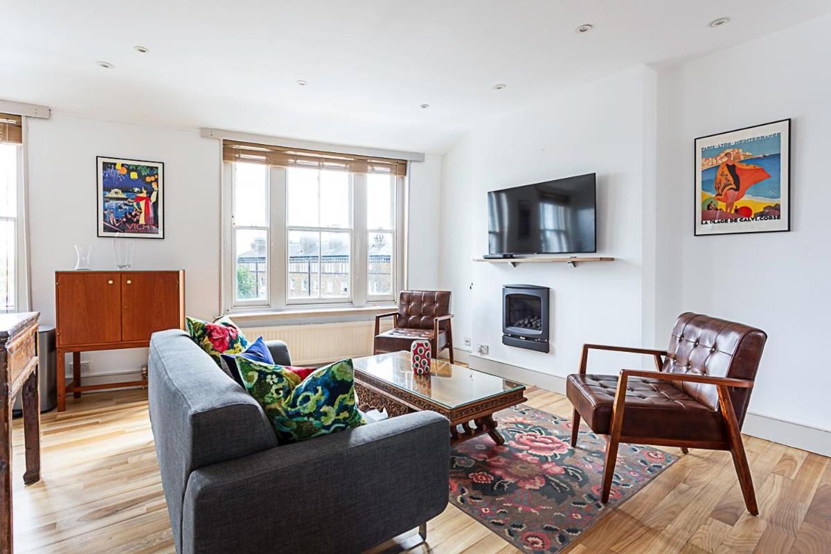 Contemporary Open Plan Penthouse