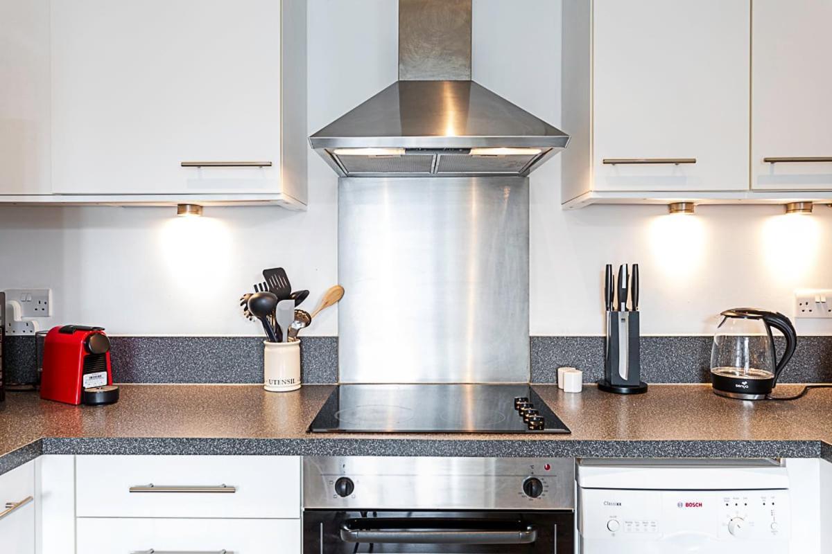 Lejlighed City-close 1-bed Near Tower Hill
