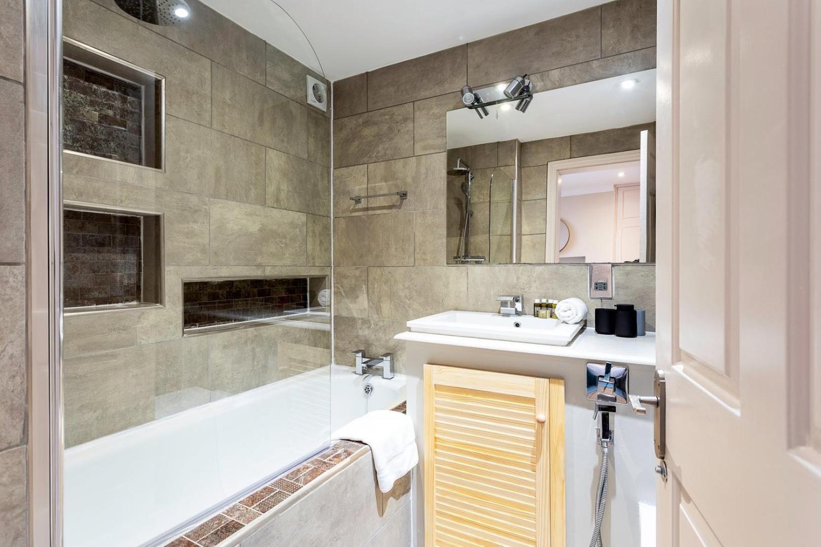 Lägenhet Chiswick Gem Stylish 1-bed Flat For Modern Living London