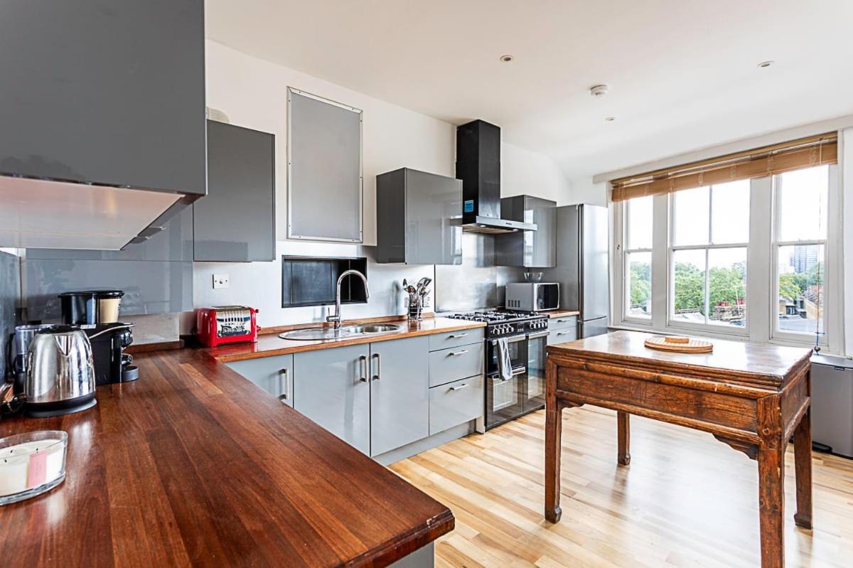 Apartment Contemporary Open Plan Penthouse *
