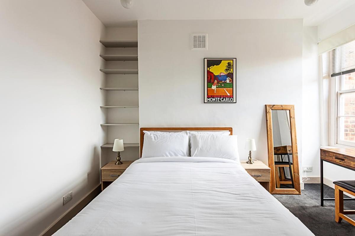 Contemporary Open Plan Penthouse *