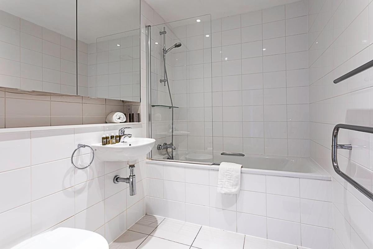City-close 1-bed Near Tower Hill Lejlighed London