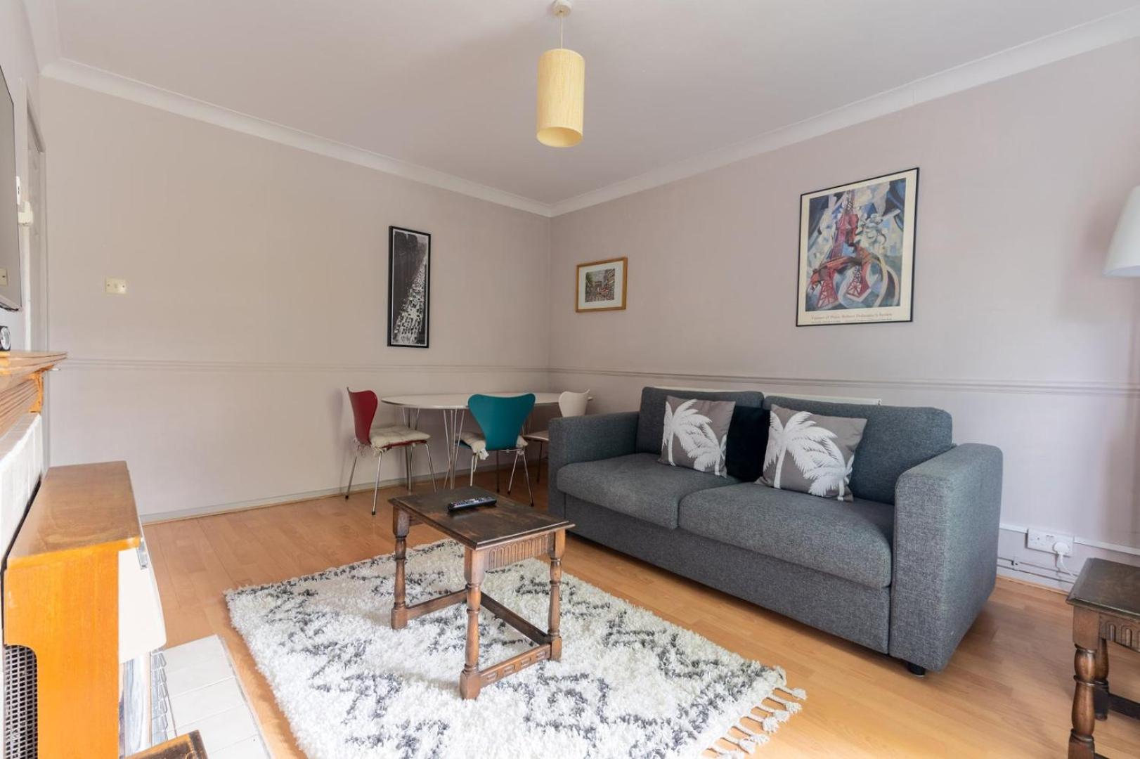 Charming One Bed Abode In East Putney Lägenhet