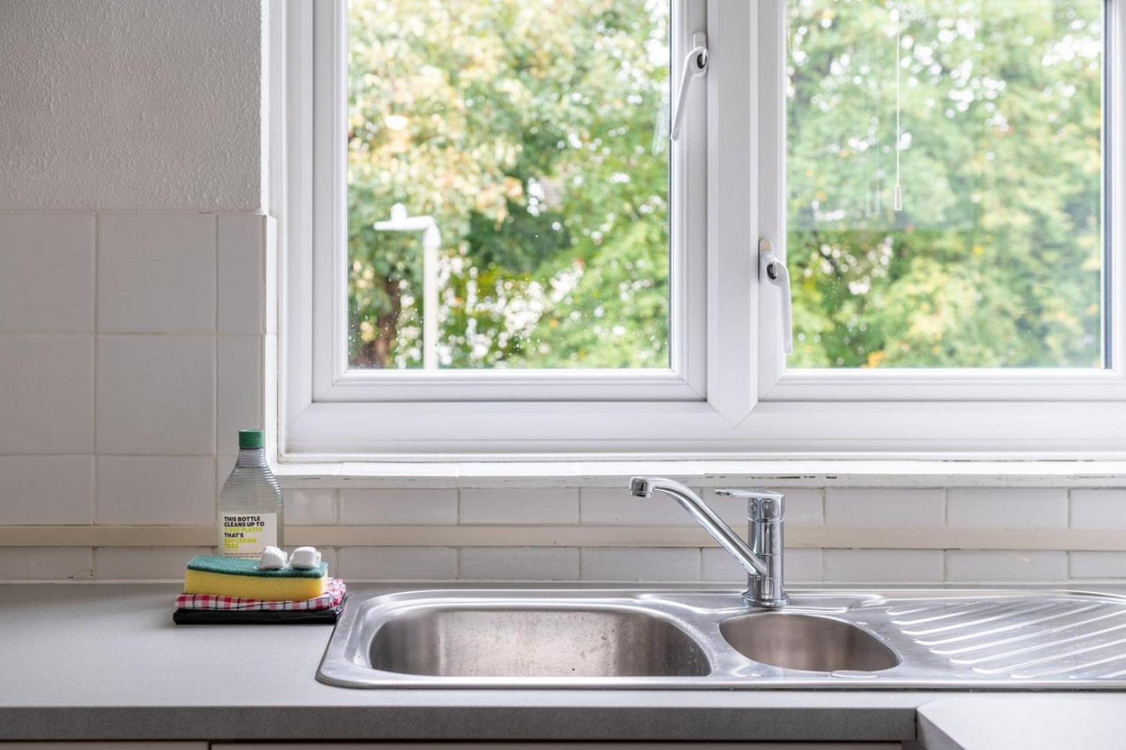 Charming One Bed Abode In East Putney Lägenhet