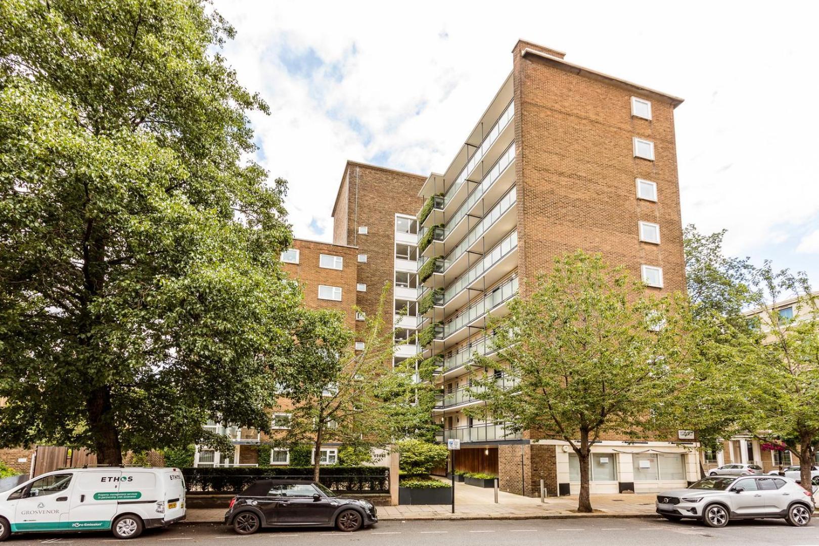Bright And Spacious Belgravia Londen