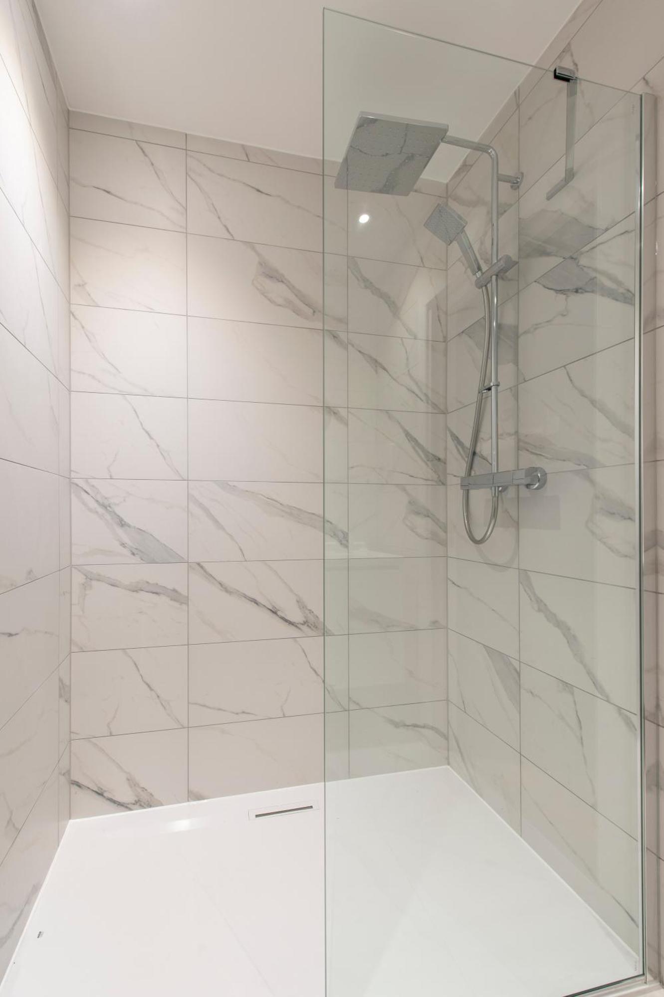 Appartement Exquisite 3br Duplex Period Conversion, Air-con & Amenities Londen