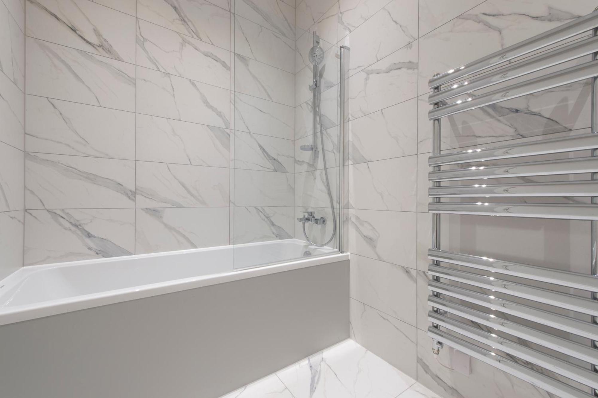 Exquisite 3br Duplex Period Conversion, Air-con & Amenities * Londen