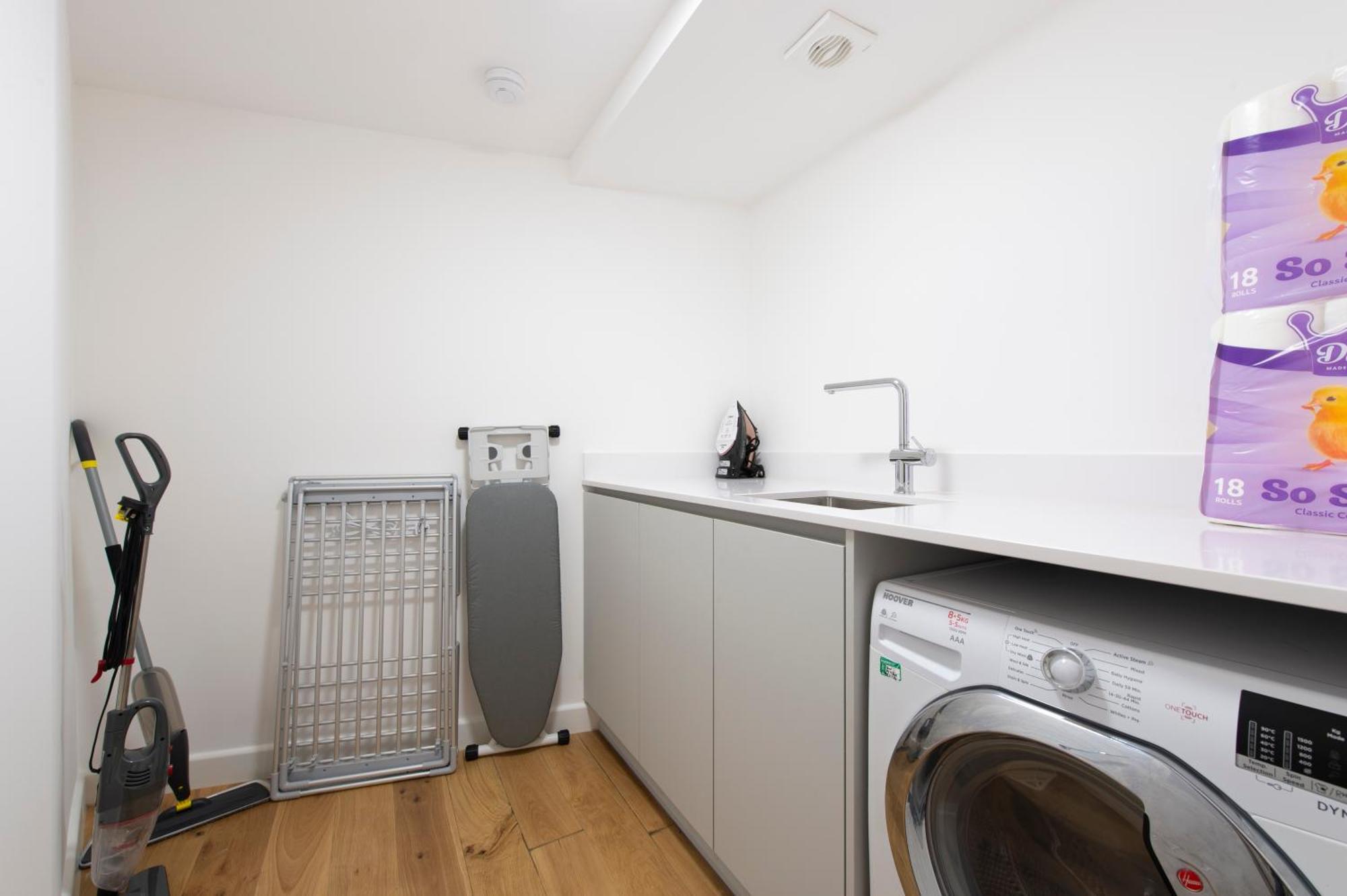 Appartement Exquisite 3br Duplex Period Conversion, Air-con & Amenities *