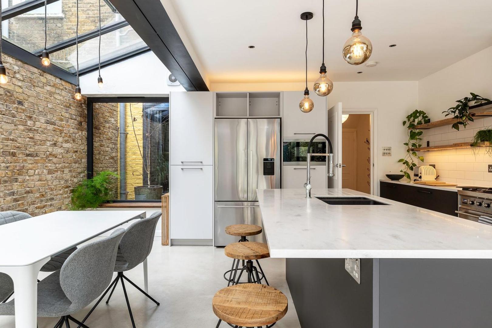 Spacious And Charming Brixton Lejlighed