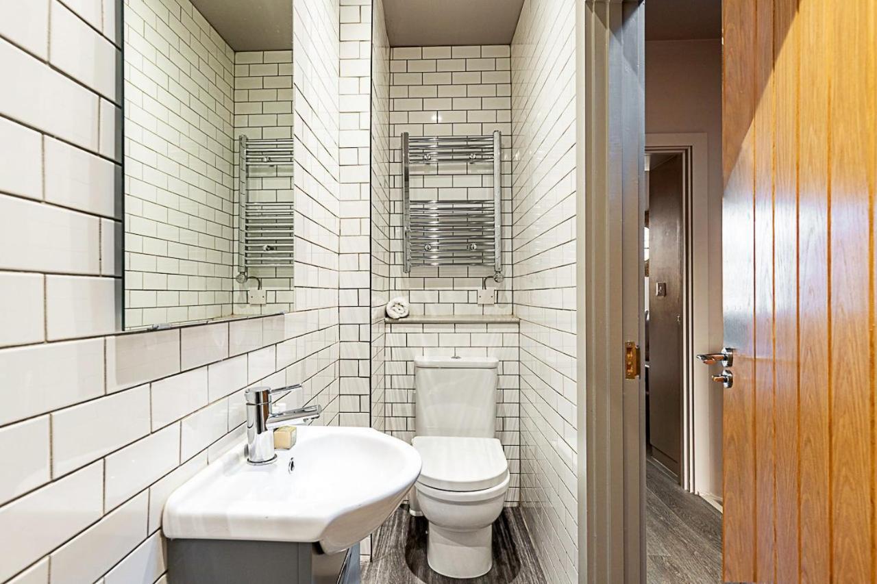 Hébergement de vacances Stunning 5 Bed House In Willesden Green! Londres