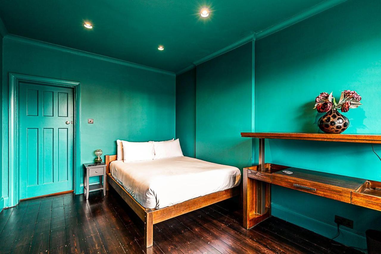 Stunning 5 Bed House In Willesden Green! Hébergement de vacances