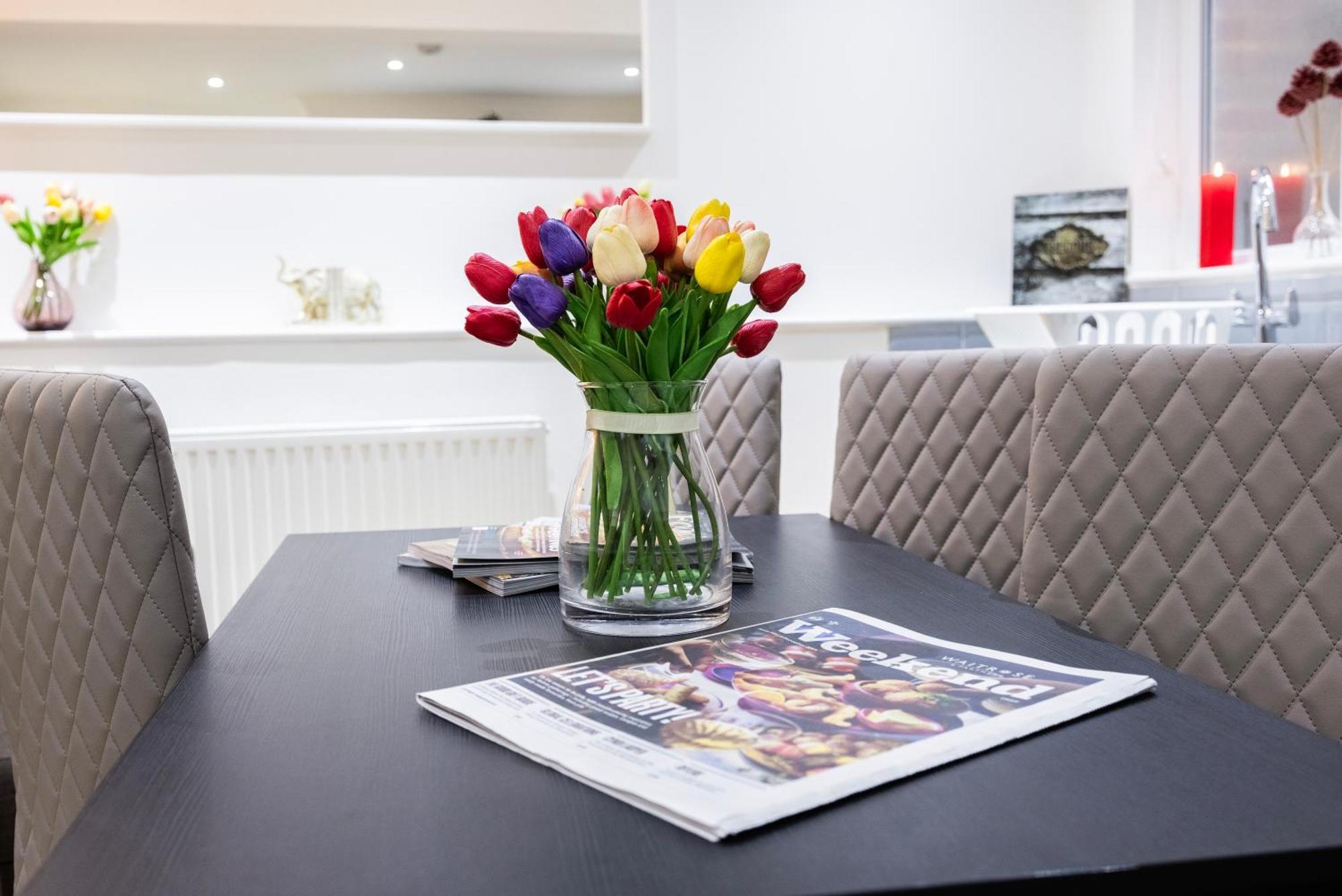 2 Bedroom Charming Family Apartment