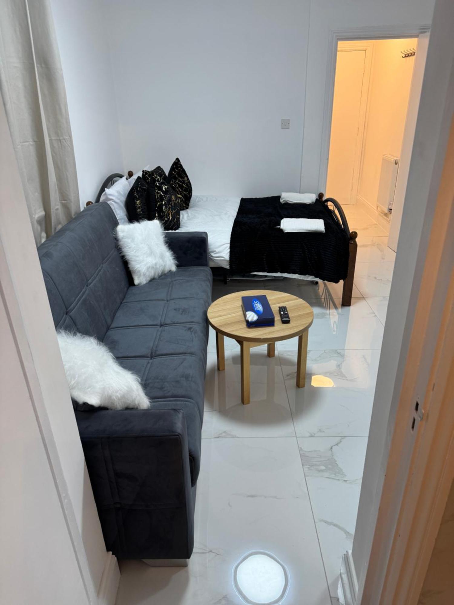 Flat Near Portobello Market * London