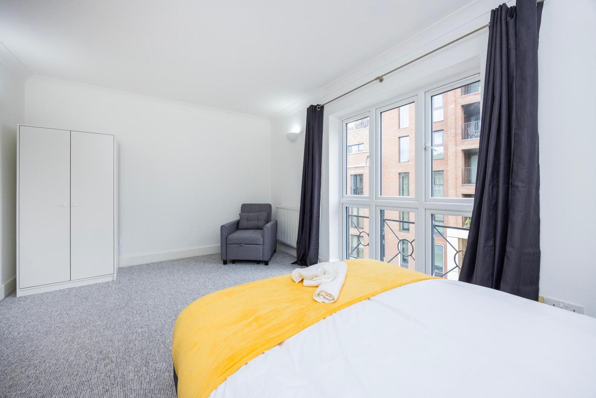 Cozy Haven - Bright 2br Apartment, Next To Major Station Londen